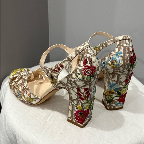 Dior Multicolor Floral Heels Authentic - Picture 4 of 10